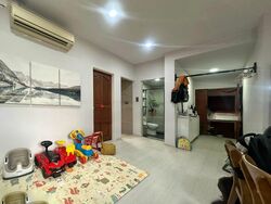 Casa Sarina (D14), Condominium #597752731